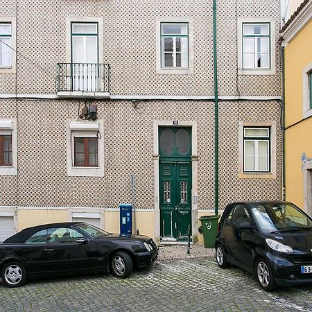 Lovelystay - Cozy 3Bdr Apartment In Estrela Лиссабон Экстерьер фото