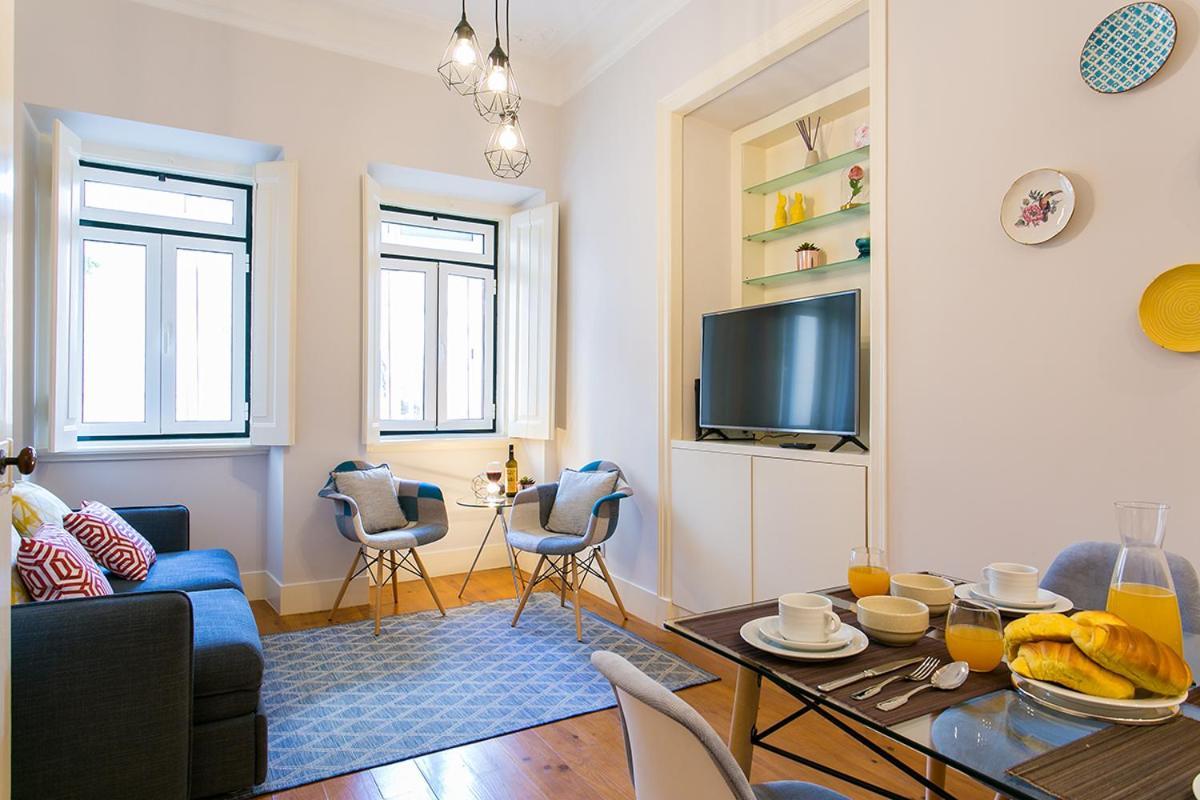Lovelystay - Cozy 3Bdr Apartment In Estrela Лиссабон Экстерьер фото