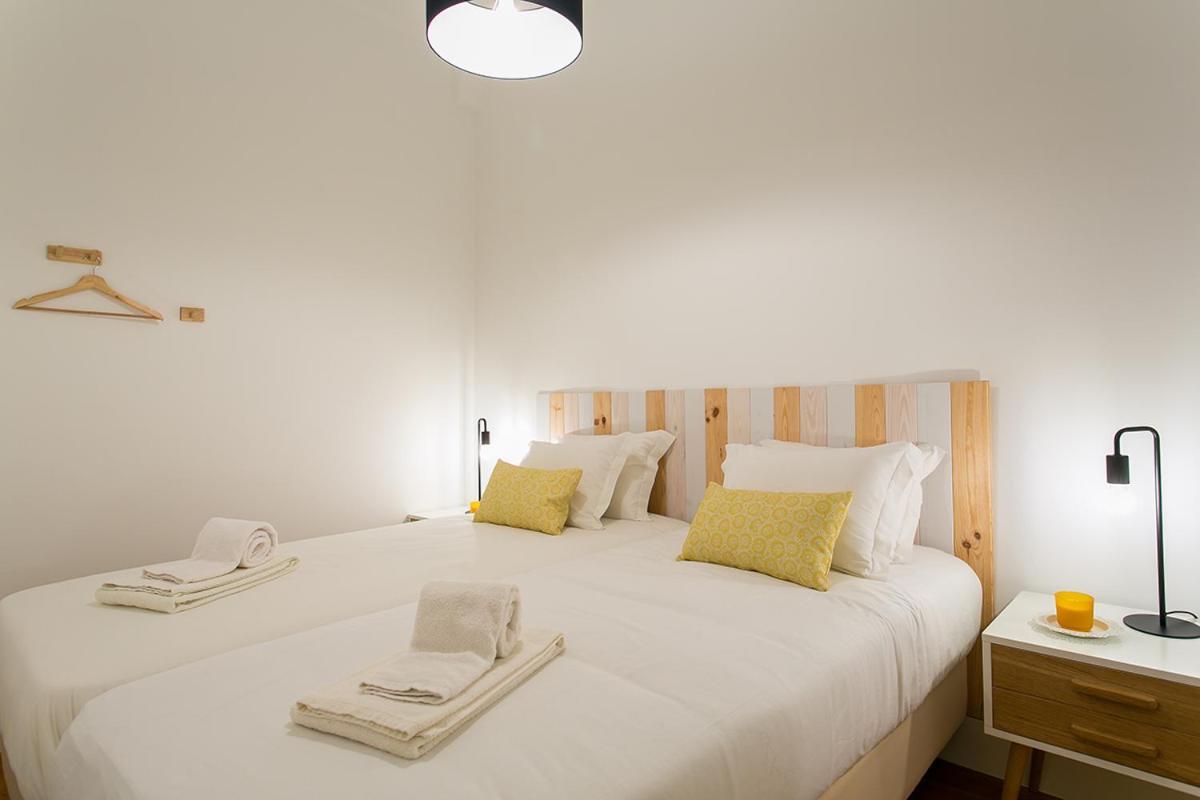 Lovelystay - Cozy 3Bdr Apartment In Estrela Лиссабон Экстерьер фото