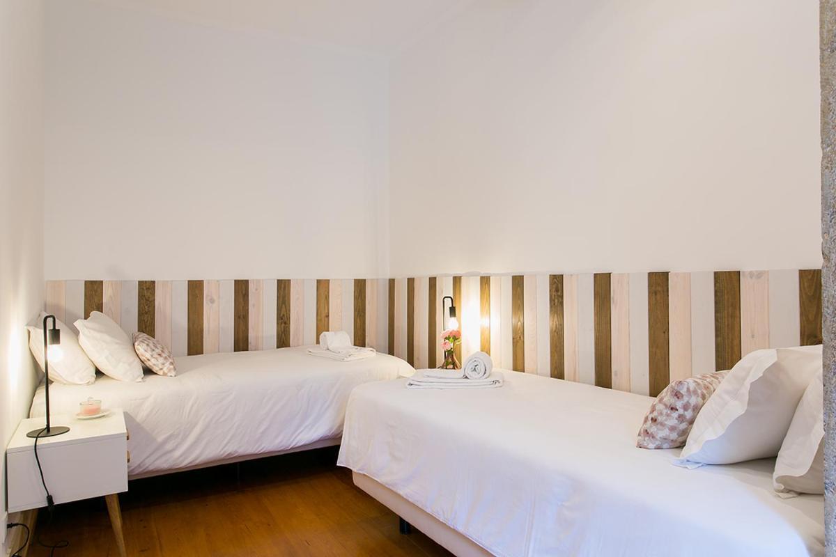 Lovelystay - Cozy 3Bdr Apartment In Estrela Лиссабон Экстерьер фото